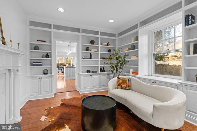 511 E WILLOW GROVE AVE, Wyndmoor, PA 19038