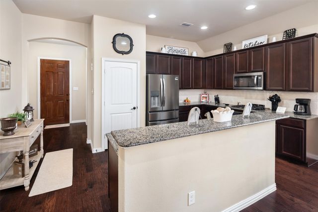 11828 Hamptonbrook Drive, Mckinney, TX 75071