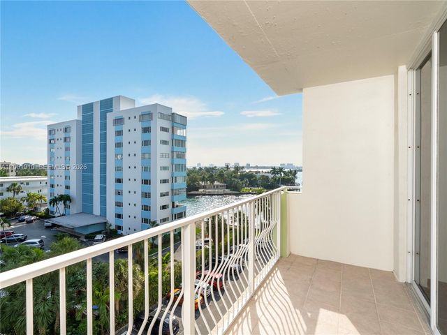 10350 W BAY HARBOR DR 6L, Bay Harbor Islands, FL 33154