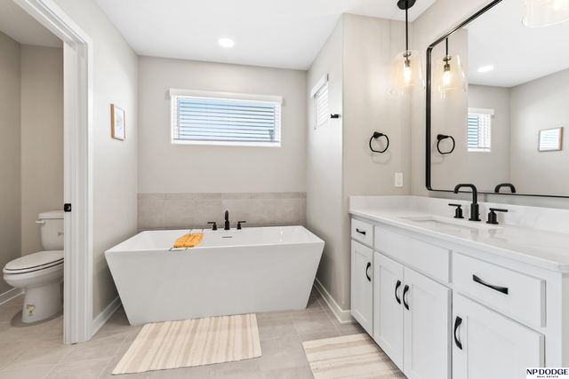 19055 Murifield Circle, Omaha, NE 68136