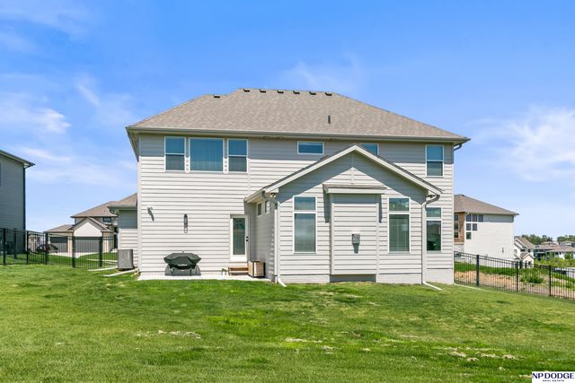 19055 Murifield Circle, Omaha, NE 68136