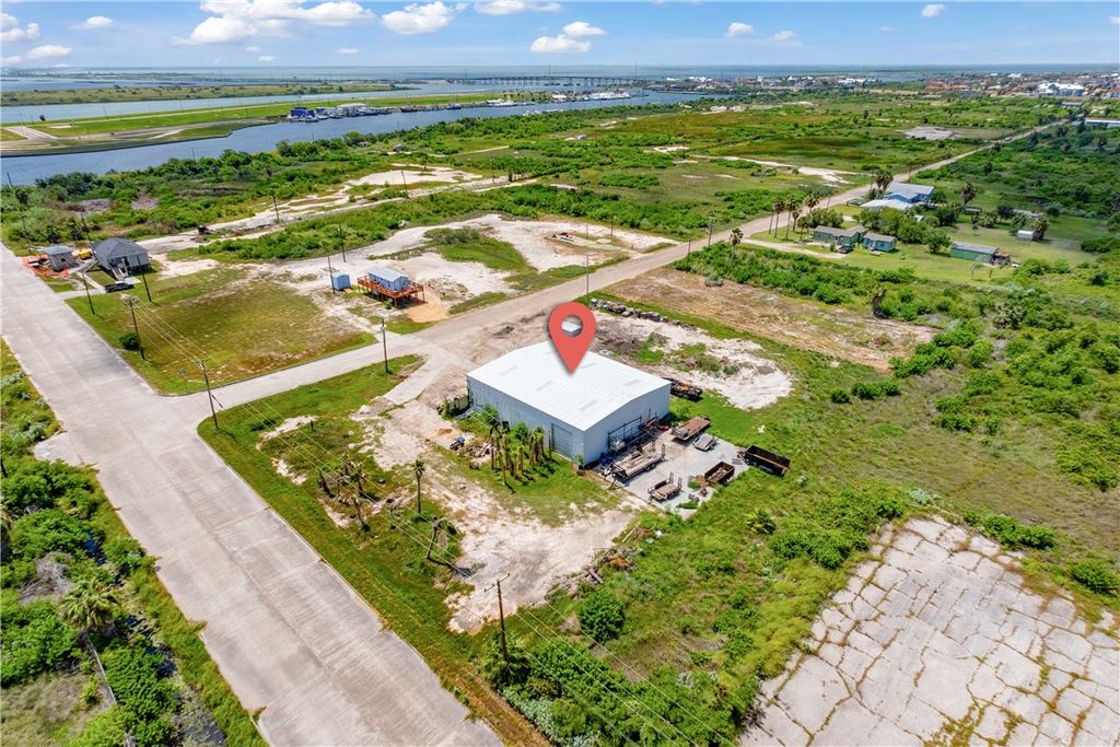 454 N Railroad St, Aransas Pass, TX 78336 — photo 5