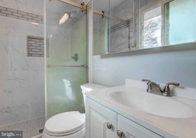 6628 ADRIAN ST, Hyattsville, MD 20784