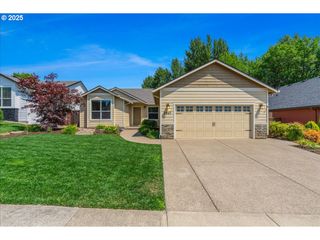 2947 Sw REDMOND HILL Rd, Mc Minnville, OR 97128