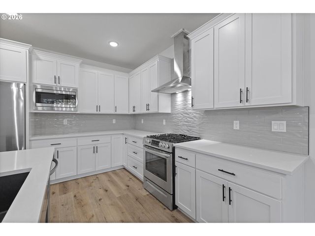 35471 PORTLAND VIEW Dr, St Helens, OR 97051