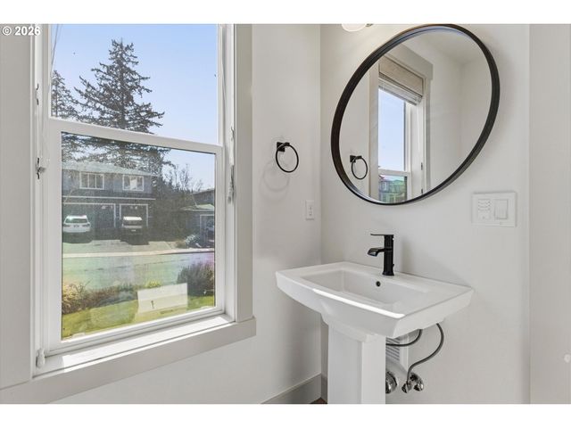 35471 PORTLAND VIEW Dr, St Helens, OR 97051