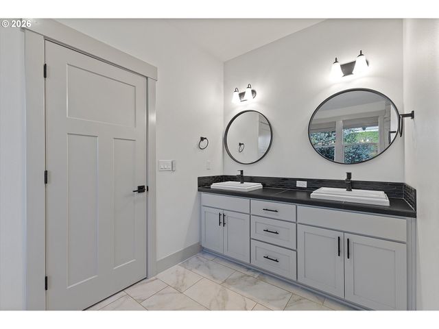 35471 PORTLAND VIEW Dr, St Helens, OR 97051