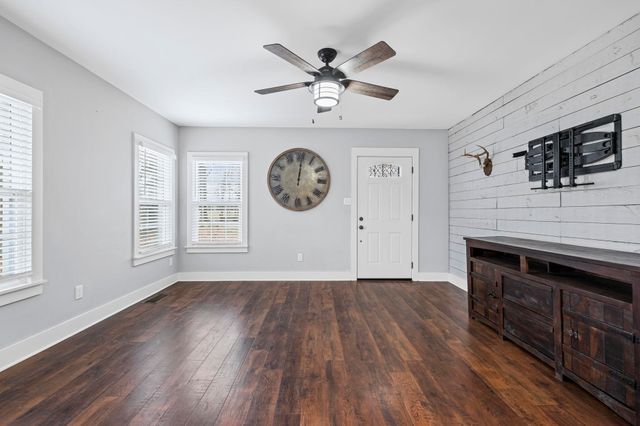 8583 KERRVILLE-ROSEMARK RD E, Millington, TN 38053