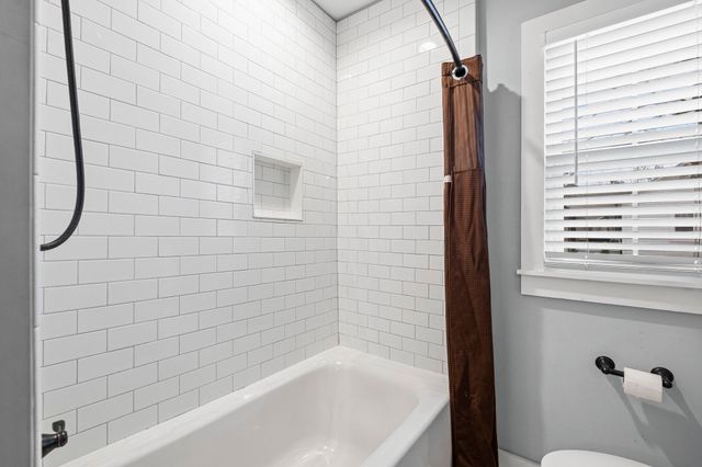 8583 KERRVILLE-ROSEMARK RD E, Millington, TN 38053