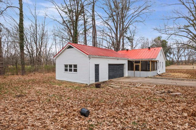 8583 KERRVILLE-ROSEMARK RD E, Millington, TN 38053