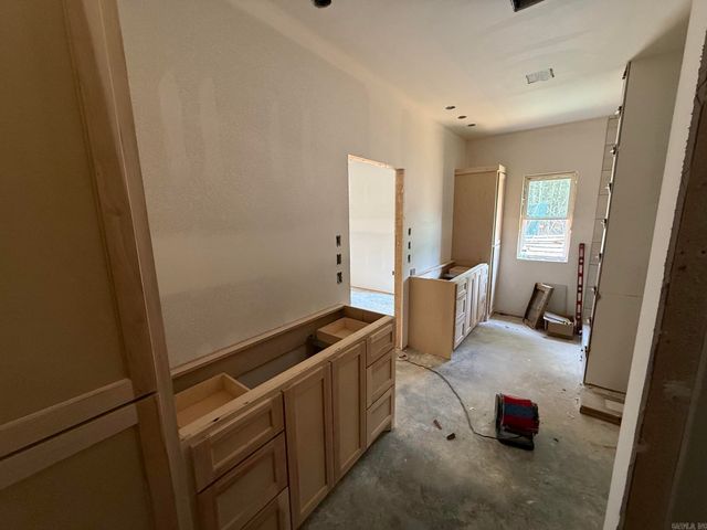 1 Silver Fox Cove, Greenbrier, AR 72058