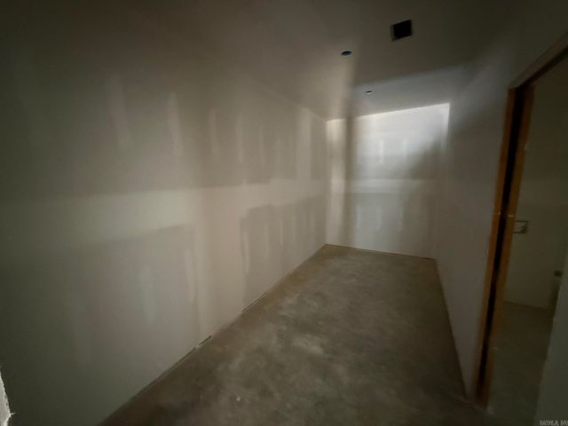 1 Silver Fox Cove, Greenbrier, AR 72058