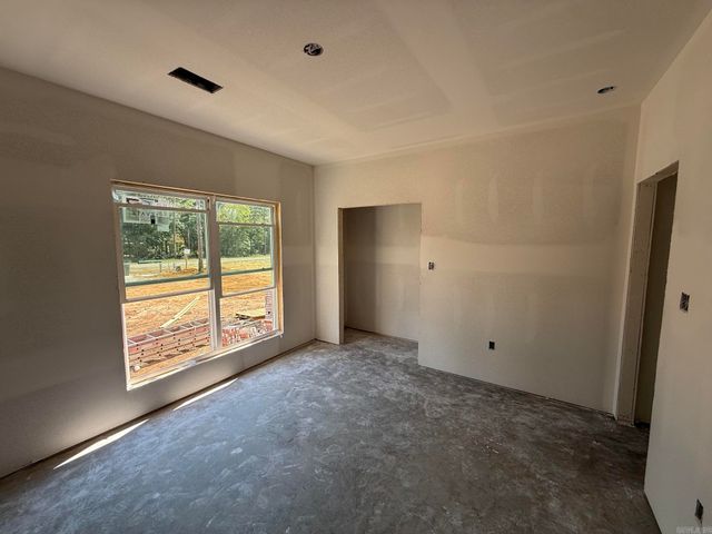 1 Silver Fox Cove, Greenbrier, AR 72058