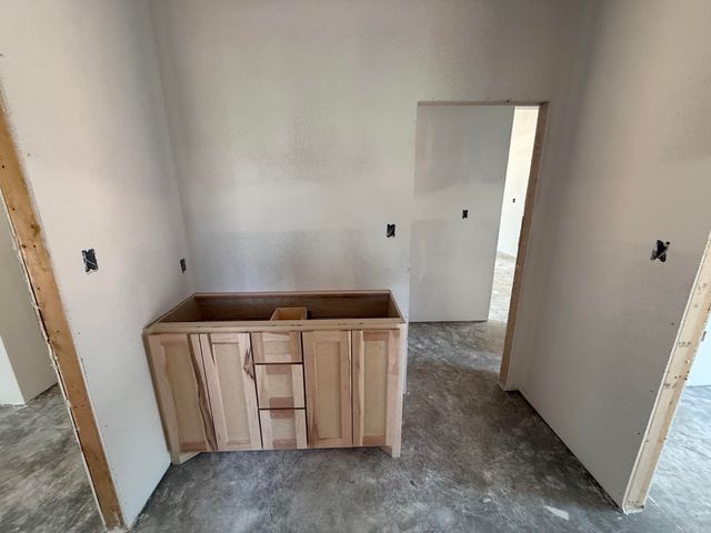 1 Silver Fox Cove, Greenbrier, AR 72058