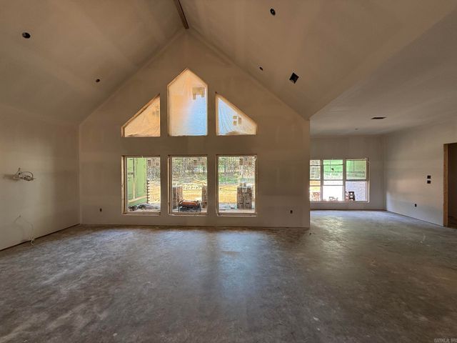 1 Silver Fox Cove, Greenbrier, AR 72058