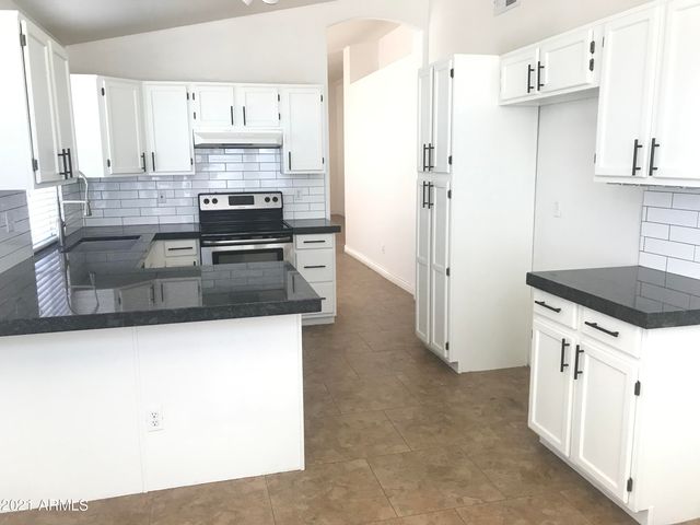 2036 E Windsong Drive, Phoenix, AZ 85048