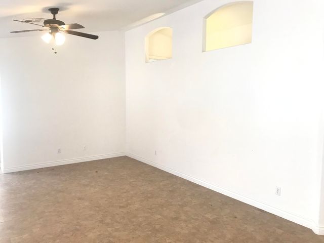 2036 E Windsong Drive, Phoenix, AZ 85048