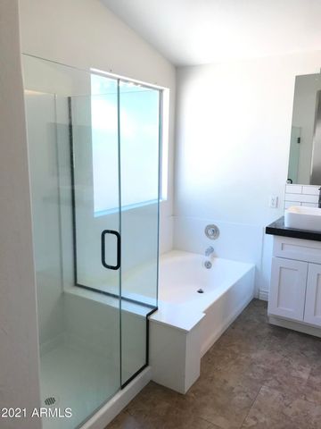2036 E Windsong Drive, Phoenix, AZ 85048