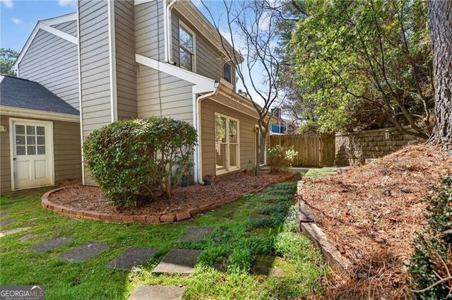 4590 VILLAGE OAKS Circle, Dunwoody, GA 30338