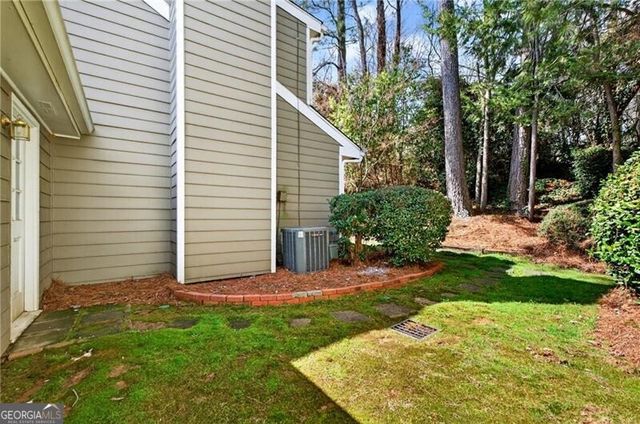 4590 VILLAGE OAKS Circle, Dunwoody, GA 30338