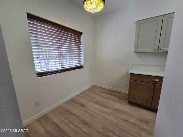 8919 E Calle Norlo, Tucson, AZ 85710