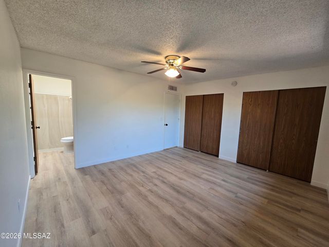 8919 E Calle Norlo, Tucson, AZ 85710