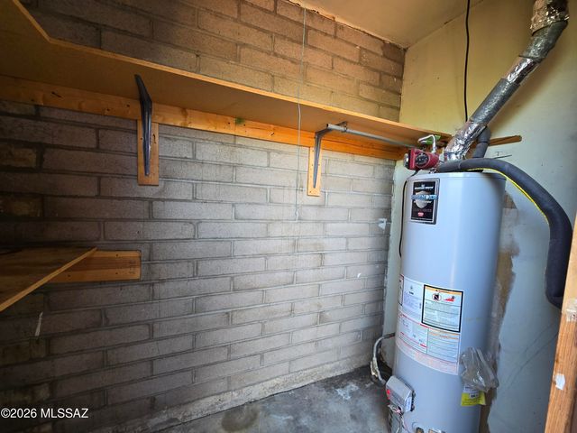 8919 E Calle Norlo, Tucson, AZ 85710