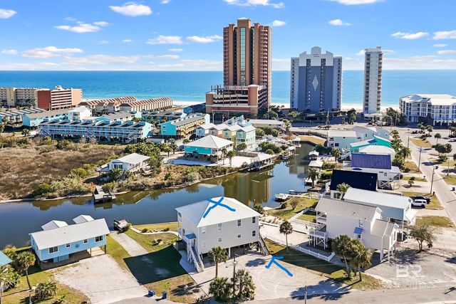 216 Shoreland Circle B, Gulf Shores, AL 36542