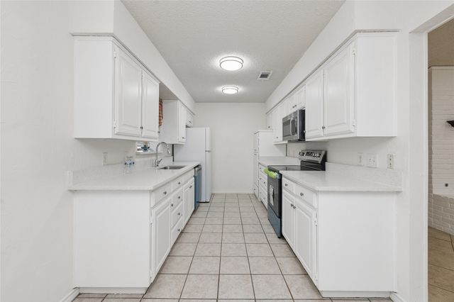 3908 Winston Drive, Denton, TX 76210