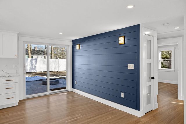 16 Carolyn Lane, East Falmouth, MA 02536