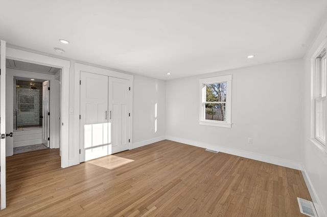 16 Carolyn Lane, East Falmouth, MA 02536