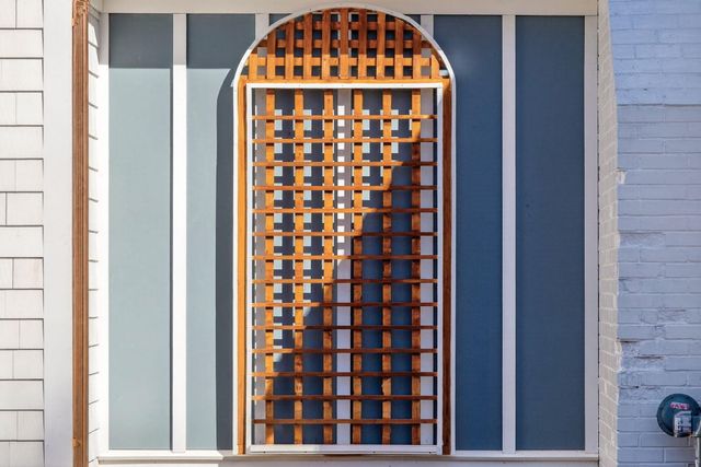 16 Carolyn Lane, East Falmouth, MA 02536