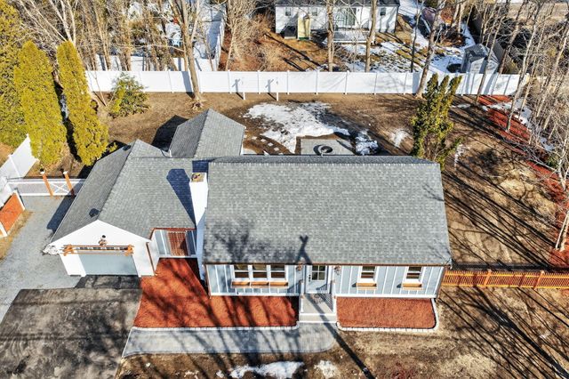 16 Carolyn Lane, East Falmouth, MA 02536