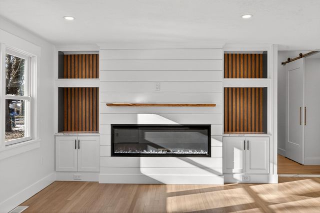 16 Carolyn Lane, East Falmouth, MA 02536