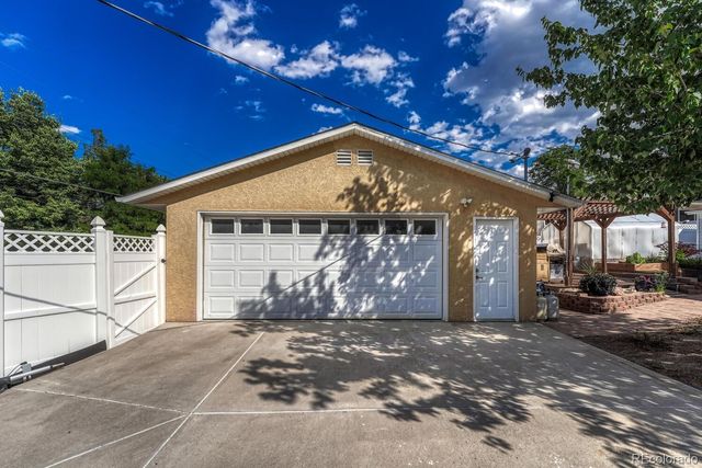 2443 Clarkson Drive, Colorado Springs, CO 80909