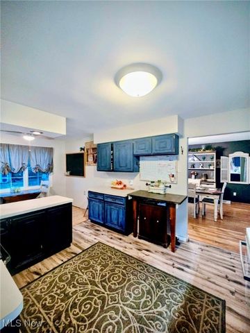 10000 Ravenna Road, Twinsburg, OH 44087