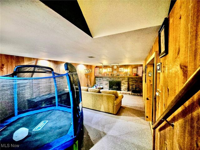 10000 Ravenna Road, Twinsburg, OH 44087