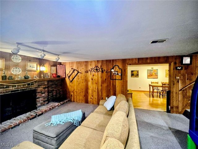 10000 Ravenna Road, Twinsburg, OH 44087