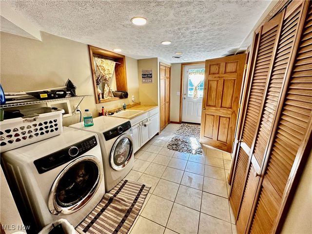 10000 Ravenna Road, Twinsburg, OH 44087