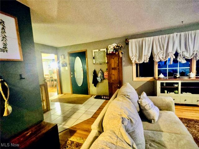 10000 Ravenna Road, Twinsburg, OH 44087