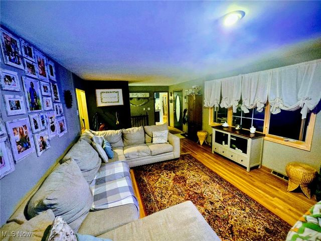 10000 Ravenna Road, Twinsburg, OH 44087