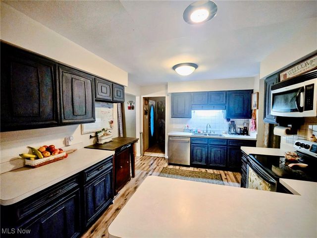 10000 Ravenna Road, Twinsburg, OH 44087