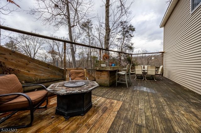 3 Birch Rd, Vernon Twp., NJ 07461