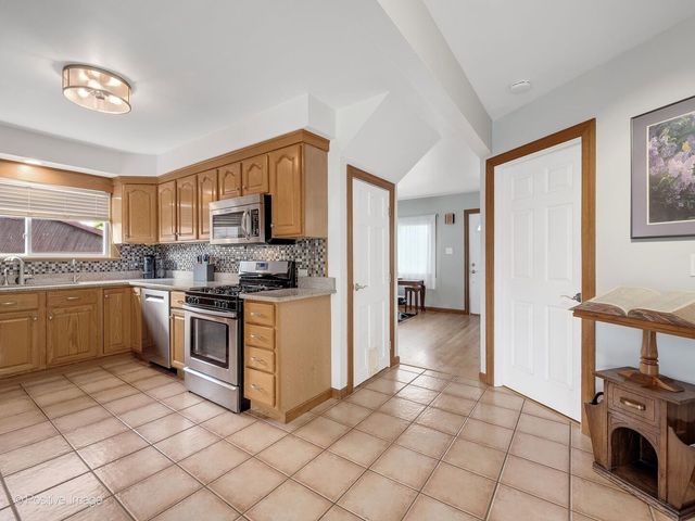 4029 Williams Street, Downers Grove, IL 60515