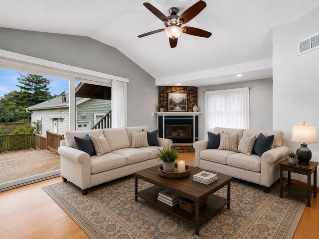 4029 Williams Street, Downers Grove, IL 60515