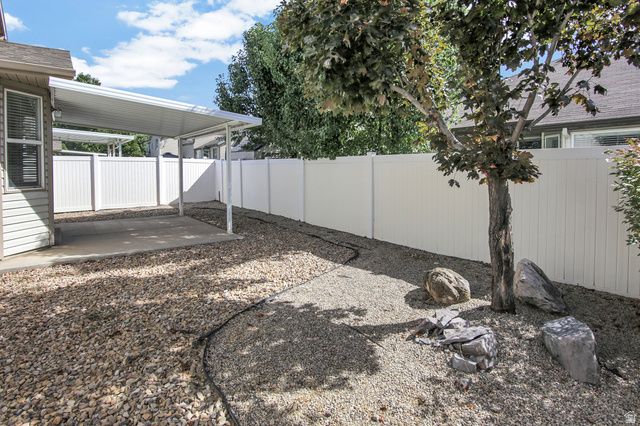 716 N BRADFORD DR, North Salt Lake, UT 84054