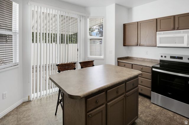 716 N BRADFORD DR, North Salt Lake, UT 84054