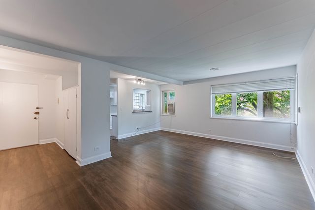 7200 Oak Avenue 3NW, River Forest, IL 60305