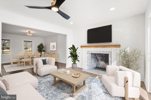 2823 SCHOONER LN, Hammonton, NJ 08037