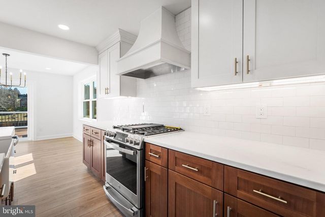 2823 SCHOONER LN, Hammonton, NJ 08037